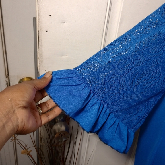 WinWin Blue Solid Lace 3/4 Sleeve Tunic Round Neckline Size L-XL - Picture 10 of 12